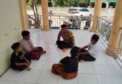 Bhabinkamtibmas Polsek Trumon Timur Tingkatkan Edukasi Kamtibmas, Anak-anak Diimbau Tidak Bermain Petasan Selama Ramadhan