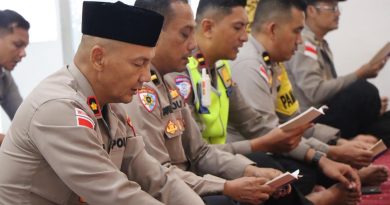 Binrohtal Virtual di Polres Aceh Selatan, Wujudkan Personel Polri yang Humanis dan Berakhlak Binrohtal Virtual di Polres Aceh Selatan, Wujudkan Personel Polri yang Humanis dan Berakhlak