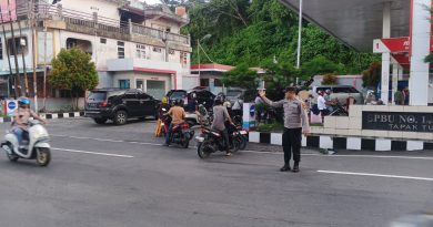 Gatur Pagi Polsek Tapaktuan, Hadirkan Rasa Aman dan Kelancaran Lalu Lintas di Jam Sibuk