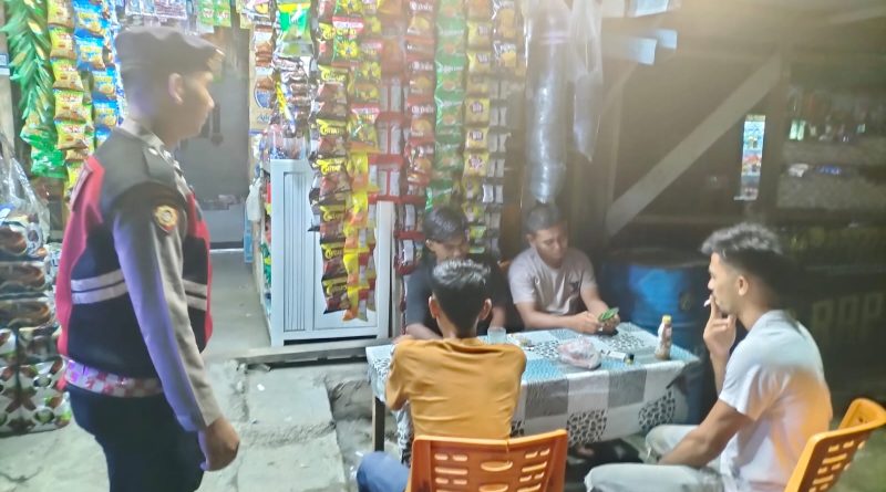 Patroli Malam Polsek Labuhanhaji Timur, Antisipasi Gangguan Kamtibmas di Jam dan Lokasi Rawan