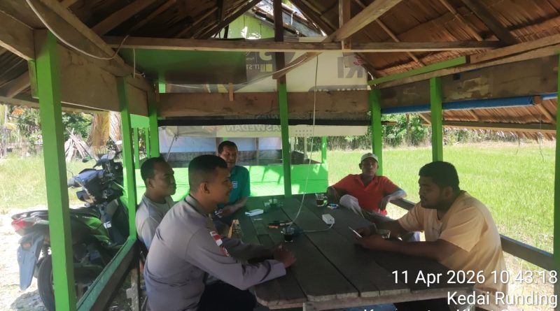 Ngopi Santai Humanis, Bhabinkamtibmas Polsek Kluet Selatan Perkuat Kedekatan dan Serap Aspirasi Warga