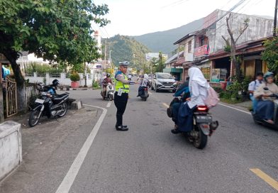 Humanis dan Sigap, Sat Lantas Polres Aceh Selatan Maksimalkan Gatur Pagi di Jam Sibuk Humanis dan Sigap, Sat Lantas Polres Aceh Selatan Maksimalkan Gatur Pagi di Jam Sibuk