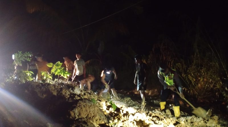 Gerak Cepat Personel, Longsor Tutup Jalan Nasional Tapaktuan–Subulussalam Berhasil Ditangani