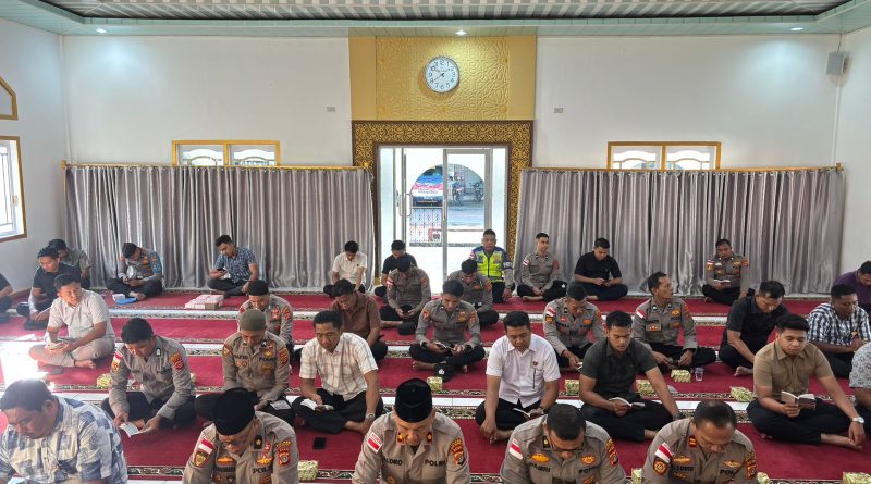 Tingkatkan Keimanan dan Ketakwaan, Polres Aceh Selatan Gelar Binrohtal Pembacaan Surah Yasin Secara Virtual