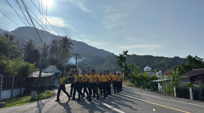 Dukung Pendidikan Digital, Personel Polsek Labuhanhaji Timur Sosialisasikan E-Learning di SMPN 2 Labuhanhaji Timur