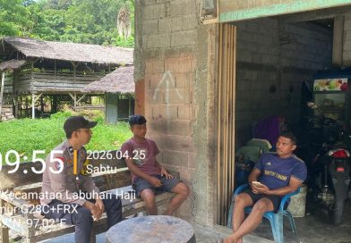 Bhabinkamtibmas Polsek Labuhanhaji Timur Sambangi Warga, Sampaikan Imbauan Kamtibmas dan Serap Aspirasi Masyarakat