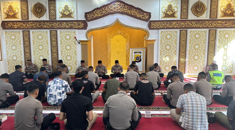 Polres Aceh Selatan Gelar Binrohtal Pembacaan Surat Yasin, Perkuat Keimanan dan Kebersamaan Personel
