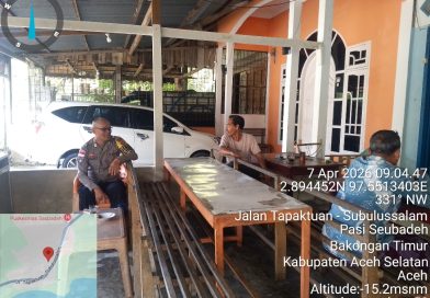 Bhabinkamtibmas Polsek Bakongan Timur Intensifkan Sambang, Perkuat Sinergi dengan Masyarakat Bhabinkamtibmas Polsek Bakongan Timur Intensifkan Sambang, Perkuat Sinergi dengan Masyarakat