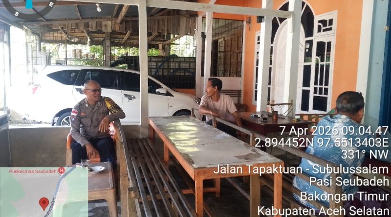 Bhabinkamtibmas Polsek Bakongan Timur Intensifkan Sambang, Perkuat Sinergi dengan Masyarakat Bhabinkamtibmas Polsek Bakongan Timur Intensifkan Sambang, Perkuat Sinergi dengan Masyarakat