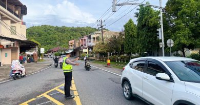 Gatur Pagi Sat Lantas Polres Aceh Selatan, Hadir Humanis Berikan Pelayanan Terbaik di Jam Sibuk