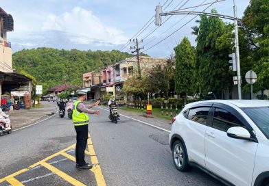 Gatur Pagi Sat Lantas Polres Aceh Selatan, Hadir Humanis Berikan Pelayanan Terbaik di Jam Sibuk