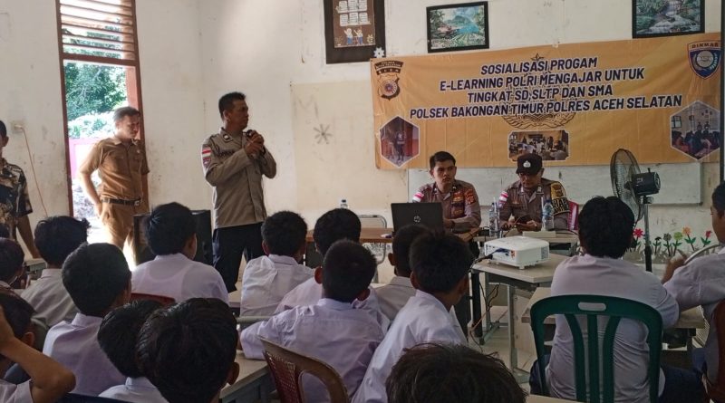 Dukung Pendidikan Digital, Polsek Bakongan Timur Sosialisasikan E-Learning Polri Mengajar