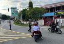 Sat Lantas Polres Aceh Selatan Laksanakan Gatur Pagi, Jaga Kelancaran Arus Lalu Lintas dan Bantu Pelajar Menyeberang Jalan