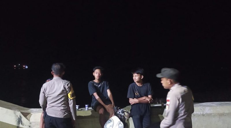CIPTAKAN RASA AMAN, POLSEK TAPAKTUAN GELAR PATROLI KRYD ANTISIPASI BALAP LIAR DAN GANGGUAN KAMTIBMAS CIPTAKAN RASA AMAN, POLSEK TAPAKTUAN GELAR PATROLI KRYD ANTISIPASI BALAP LIAR DAN GANGGUAN KAMTIBMAS