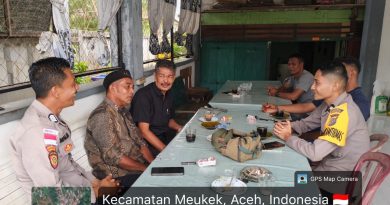 Bhabinkamtibmas Polsek Meukek Laksanakan Sambang Dan Sosialisasi Layanan Polri Di Gampong kuta Baro Bhabinkamtibmas Polsek Meukek Laksanakan Sambang Dan Sosialisasi Layanan Polri Di Gampong kuta Baro