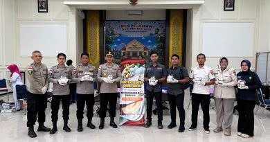 Semarak Hari Bhayangkara Ke-80, Polres Aceh Selatan Gelar Donor Darah Dan cek Kesehatan Gratis Semarak Hari Bhayangkara Ke-80, Polres Aceh Selatan Gelar Donor Darah Dan cek Kesehatan Gratis