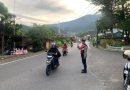 Pelayanan Humanis di Pagi Hari, Sat Samapta Polres Aceh Selatan Atur Arus Lalu Lintas