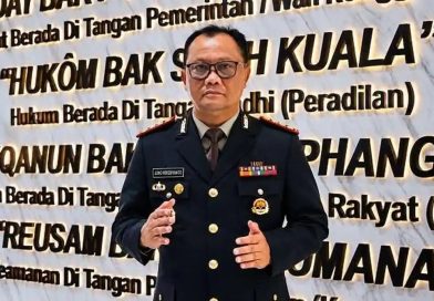 Polisi Berhasil Ungkap Kasus Curas di Toko Emas Tapaktuan Polisi Berhasil Ungkap Kasus Curas di Toko Emas Tapaktuan