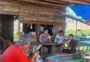 Duduk Santai Bersama Warga, Polsek Bakongan Timur Perkuat Silaturahmi dan Sampaikan Imbauan Kamtibmas