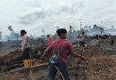 Polri Bersama TNI dan Tim Gabungan Gerak Cepat Padamkan Karhutla di Ujung Mangki, 70 Persen Area Berhasil Dikendalikan