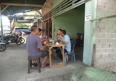 Polsek Samadua Gelar Saweu Kedee Kupi, Serap Aspirasi dan Perkuat Kamtibmas di Tengah Masyarakat Polsek Samadua Gelar Saweu Kedee Kupi, Serap Aspirasi dan Perkuat Kamtibmas di Tengah Masyarakat