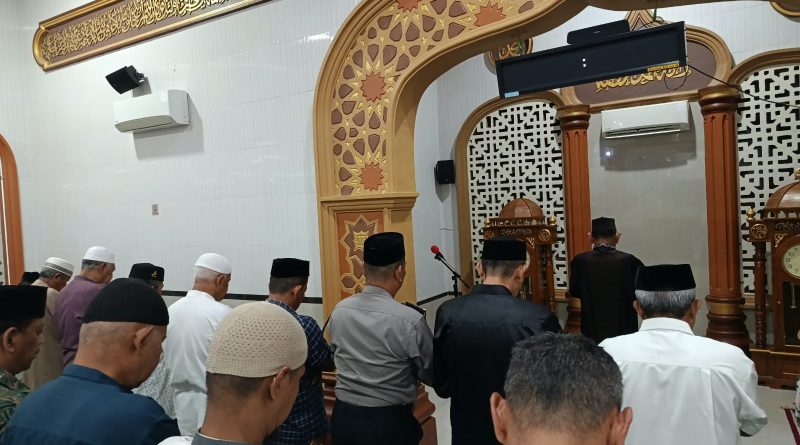 Melalui Subuh Berjamaah, Polres Aceh Selatan Tingkatkan Keimanan dan Kedekatan dengan Masyarakat Melalui Subuh Berjamaah, Polres Aceh Selatan Tingkatkan Keimanan dan Kedekatan dengan Masyarakat