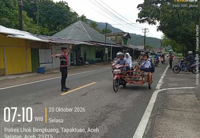 Hadir di Jam Sibuk Pagi, Sat Samapta Polres Aceh Selatan Berikan Pelayanan untuk Kelancaran Aktivitas Masyarakat Hadir di Jam Sibuk Pagi, Sat Samapta Polres Aceh Selatan Berikan Pelayanan untuk Kelancaran Aktivitas Masyarakat