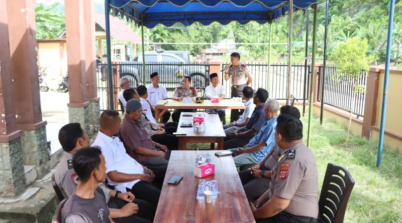 Polres Aceh Selatan Serap Aspirasi dan Berikan Imbauan Kamtibmas melalui Program Kumpul Bersama Masyarakat Polres Aceh Selatan Serap Aspirasi dan Berikan Imbauan Kamtibmas melalui Program Kumpul Bersama Masyarakat